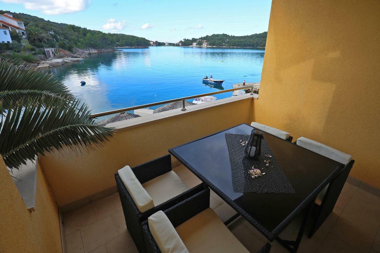 Apartments Savar - Ilo Brbinj Dış mekan fotoğraf