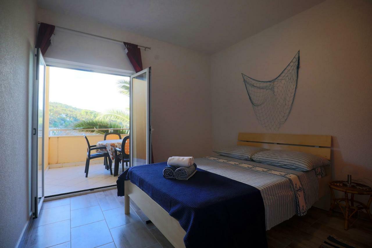 Apartments Savar - Ilo Brbinj Dış mekan fotoğraf